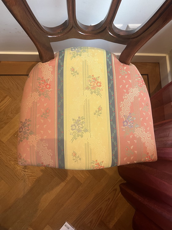 Image 1 of klassischer Stuhl neu bezogen