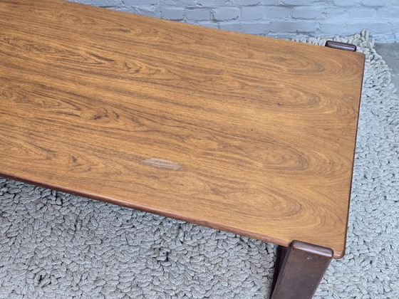 Image 1 of Grande table basse en teck de style Mid-Century, avec un cadre sculptural en forme de U, années 1960