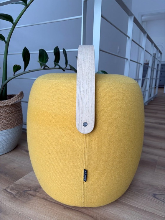Image 1 of Sgabello da trasporto OFFECCT – Design Matthias Stenberg – Giallo