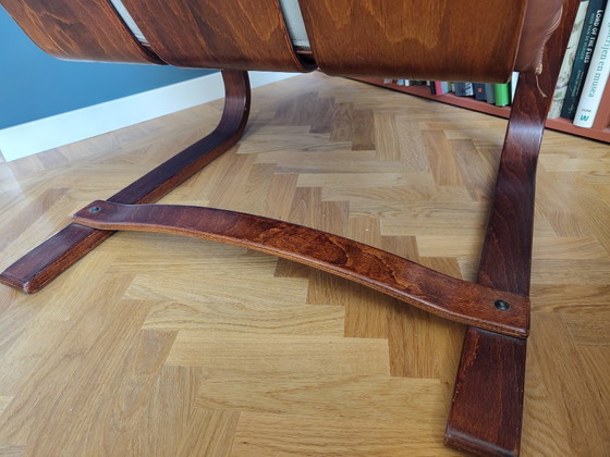 Image 1 of Poltrona vintage in pelle cognac e palissandro