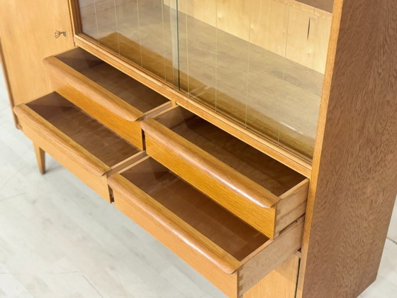 Image 1 of Vintage dressoir / vitrinekast / woonkamerkast – jaren 60