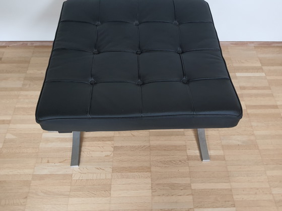 Image 1 of 2 ottoman Barcelona ( design Mies van der Rohe)