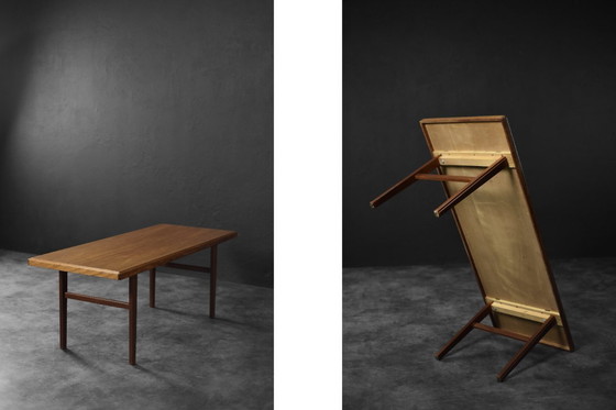 Image 1 of Vintage Deense moderne salontafel van bruin teakhout uit het midden van de vorige eeuw, jaren 60