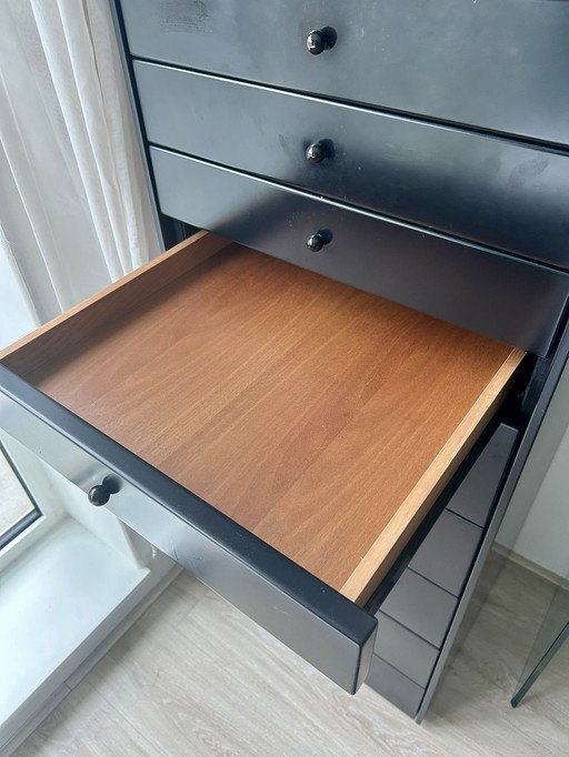 Molteni chest of drawers