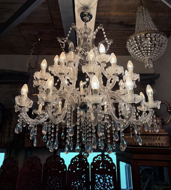 Image 1 of Très grand lustre ancien en cristal