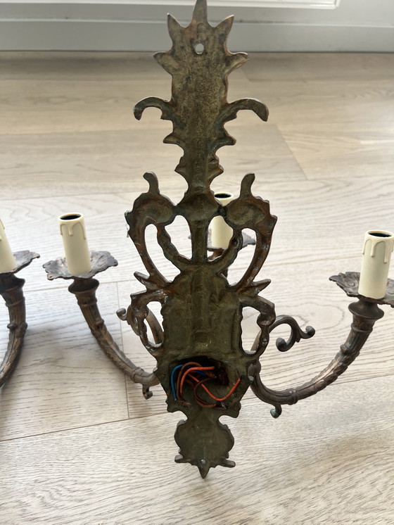 Image 1 of Antiche lampade da parete in bronzo in stile rococò francese - Coppia