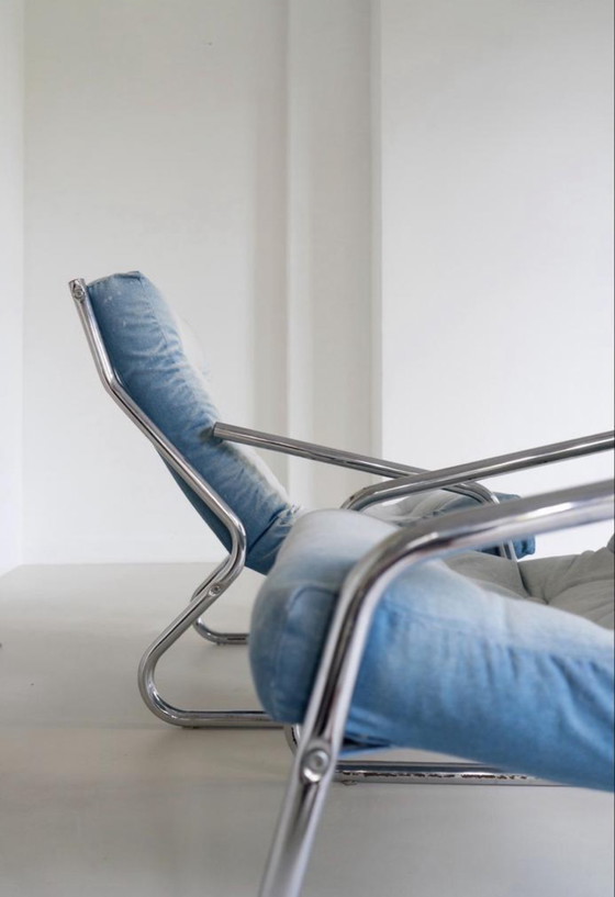 Image 1 of Chaises vintage à armature tubulaire recouvertes d'un tissu en jean