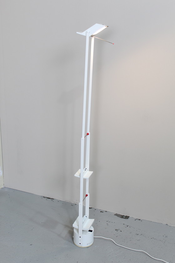 Image 1 of Lampada da tavolo vintage, lampada da scrivania Artemide Tizio anni '50 - anni '70