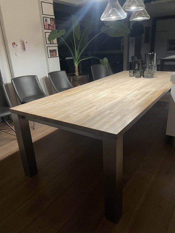 Image 1 of Beautiful kitchen table