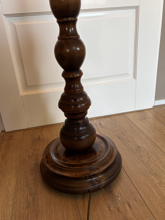 Lampada da terra vintage con base in legno e paralume nero – Lampade da terra, Metal, Textile (photo 3 of 6)