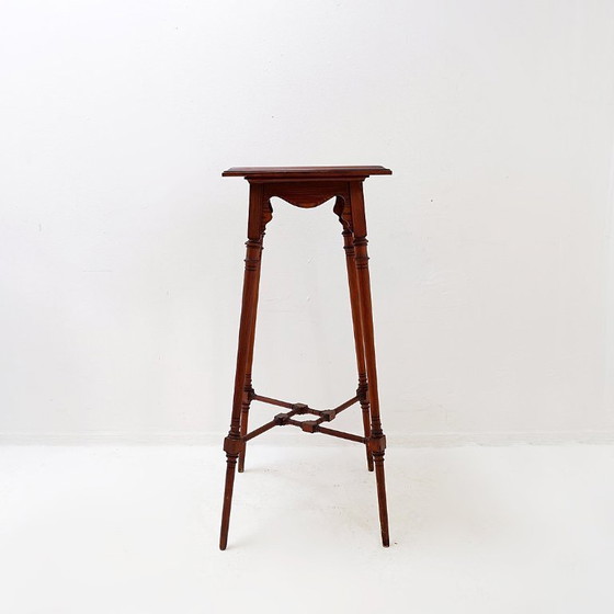 Image 1 of Mesa auxiliar antigua de madera - estilo Art Nouveau