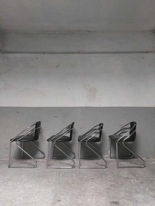 4 x Chrome Tubular Black Leather Dining Chairs, Italy 1980