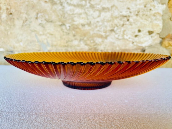 Image 1 of Coupe à fruits vintage en verre ambré à motifs tourbillonnants, style milieu du siècle, années 1970