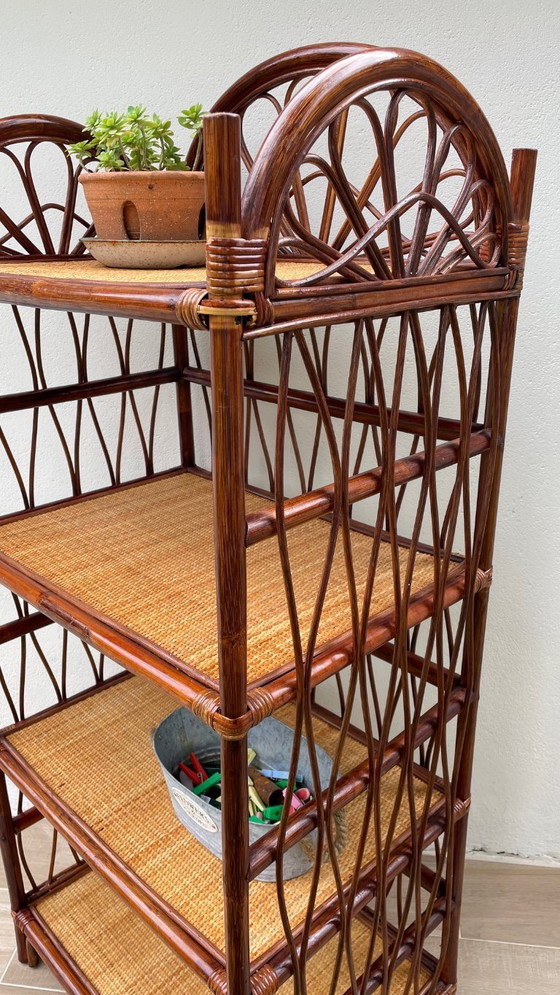 Image 1 of Libreria vintage in vimini e rattan