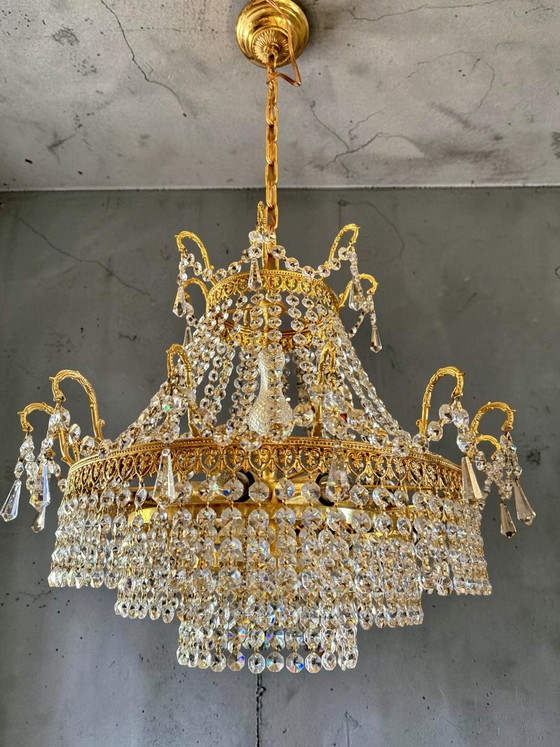 Beautiful antique crystal chandelier – Glass, Brass (photo 3 of 8)