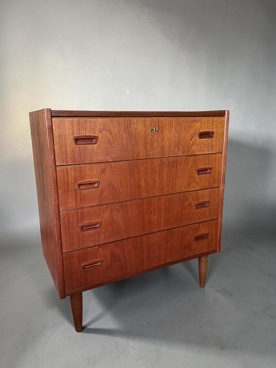 Image 1 of Vintage teak ladekast