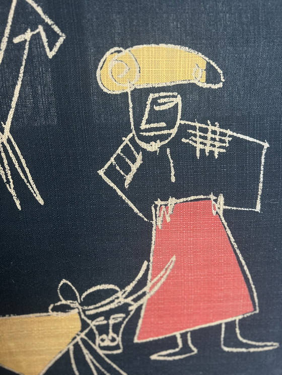 Image 1 of Wandkleed in houten lijst,  vintage, uniek, textielkunstwerk primitieve gestileerde figuren ruiter stief matador boorduurwerk 