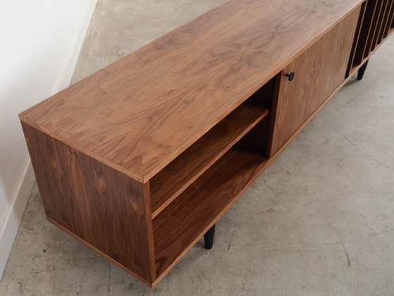 Image 1 of Notenhouten dressoir, Scandinavisch design