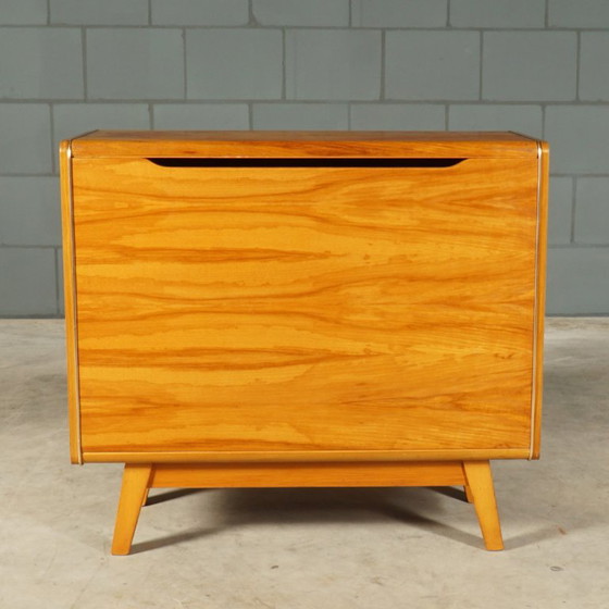 Mobiletto vintage con ante a ribalta – Bohumil Landsman – Jitona – anni '60 – Armadi contenitori, Brass, Wood (photo 3 of 16)