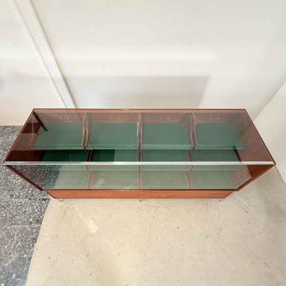 Comptoir Vitrine Mid-Century – Acajou, Chrome & Verre Trempé – Allemagne Env. 1960 – Glass, Wood, Vintage (photo 4 of 15)