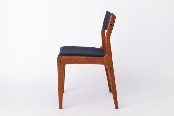 Image 1 of Ensemble de 4 chaises en teck danoises d'époque | Johannes Andersen | Idum Møbelfabrik | 1960s