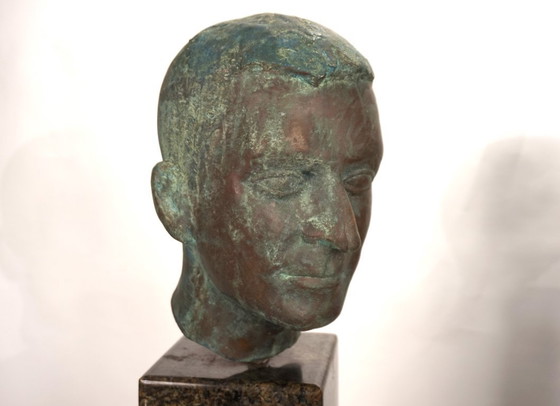 Image 1 of Set di due busti in bronzo su stele di granito di un allievo di Georg Kolbe, 1925