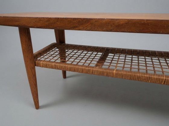 Table basse vintage en teck avec étagère en rotin tressé – Années 1960 – Tables basses, Wood (photo 7 of 7)