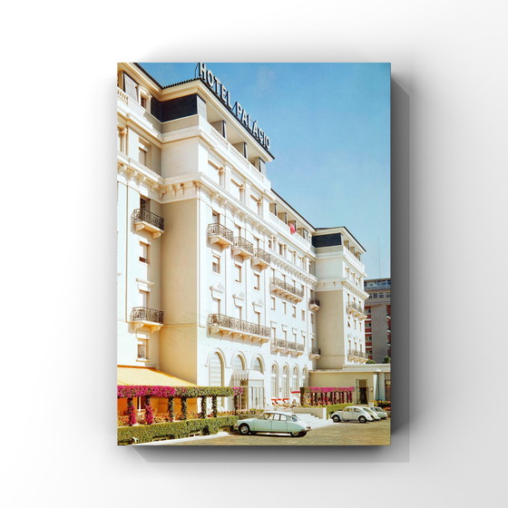 Image 1 of Hotel Riviera 1967 | Fotografia affascinante di una volta