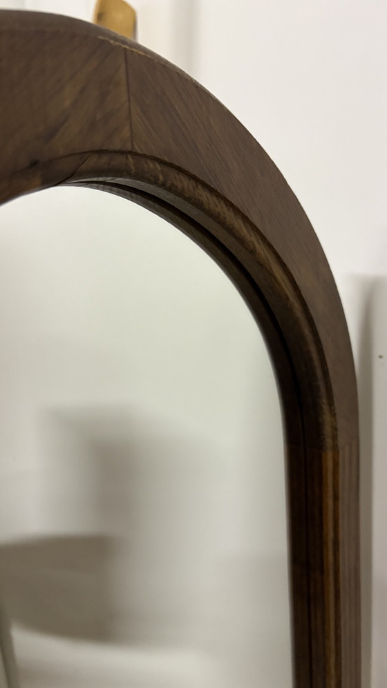 Image 1 of Miroir mural vintage en bois brun foncé de style scandinave Japandi