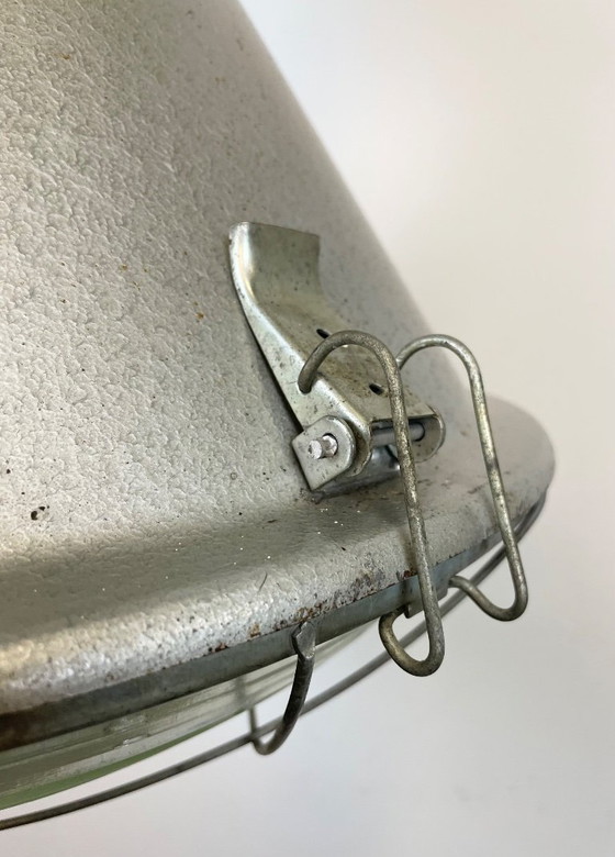 Image 1 of Industrielle polnische Fabrik-Deckenleuchte mit Glasabdeckung von Mesko, 1990er Jahre