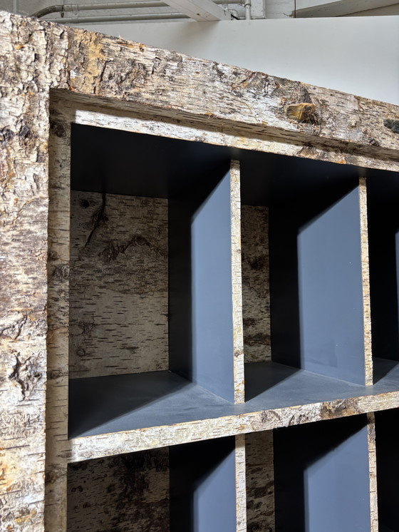 Image 1 of Librería de corteza de abedul de Sophie Gallardo y George Guillaume Cassan