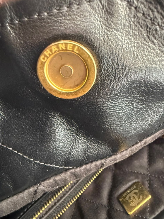 Image 1 of Chanel tas 22