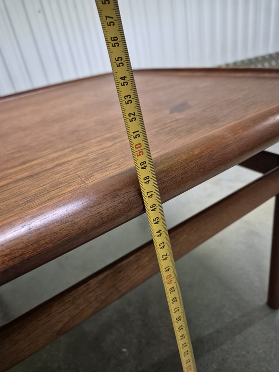 Image 1 of Table basse design danois Grete Jalk