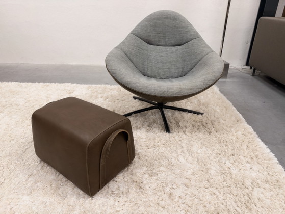 Label van den Berg Hidde Armchair With pouf, Leather, Green (photo 9 of 11)