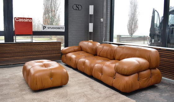 Image 1 of Sofá y reposapiés de diseño modular Camaleonda exclusivo de C&B Italia