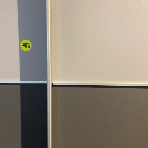 Image 1 of Wandertürschrank