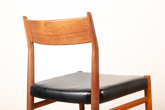 Image 1 of Set van 6 Deense stoelen van teak en skai, nieuw, model 418 van Arne Vodder voor Sibast 1960.
