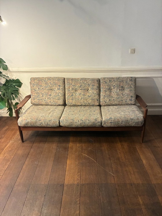 Divano vintage a tre posti — legno e schienale scultoreo – Divani 3 posti (photo 2 of 6)