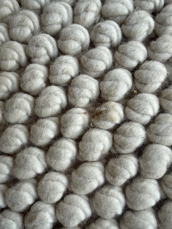 Image 1 of Mangas Pouf Bell