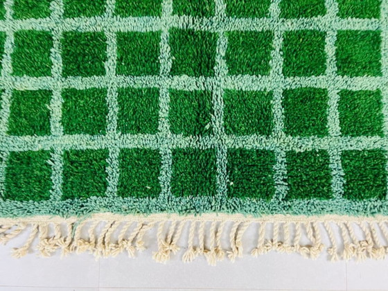 Image 1 of Tapis vert marocain en laine naturelle 250cmx200cm