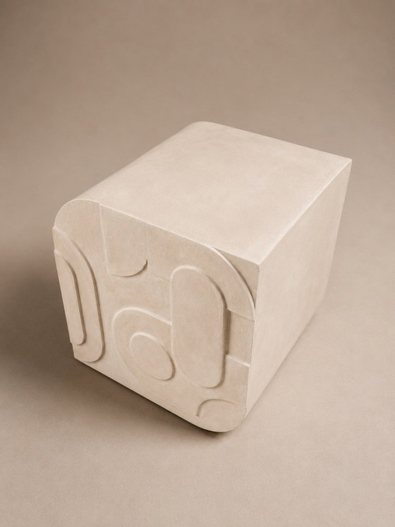 Image 1 of Mesa auxiliar - Hormigón pulido