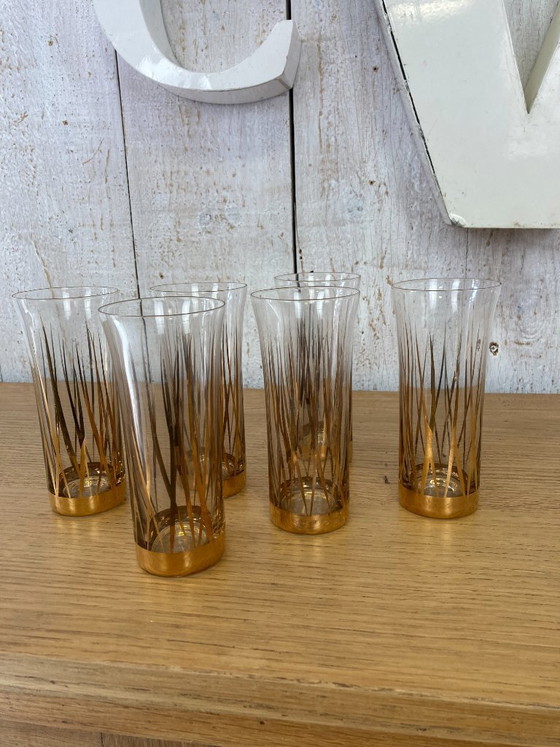 Image 1 of Juego de 6 vasos con jarra a juego.