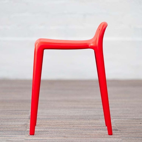 Image 1 of Magis Yuyu Hocker