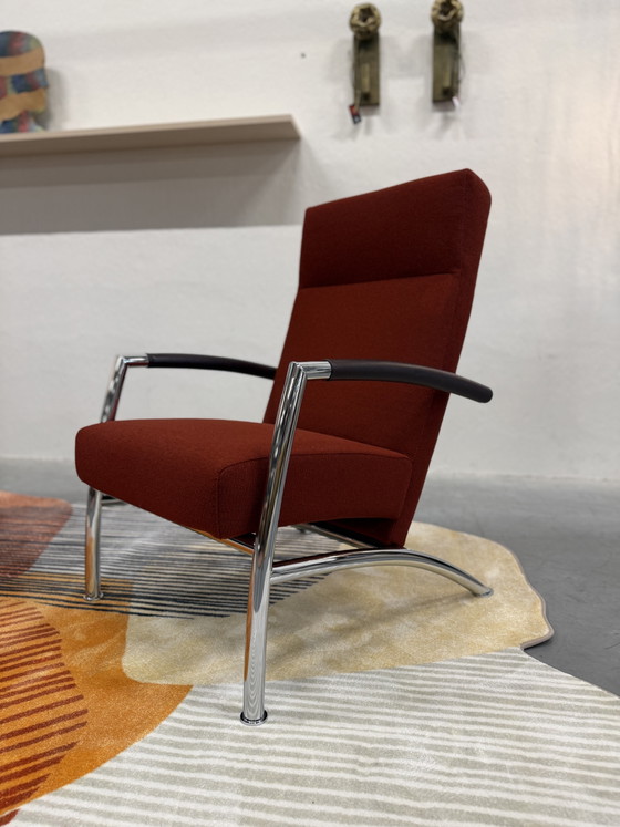Image 1 of 2 Leolux Helical Sessel, roter Stoff, lila Leder