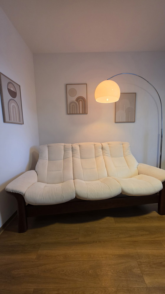 Image 1 of Ekornes Stressless Windsor 3-zitsbank – in topconditie en grondig gereinigd