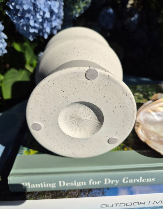 Image 1 of Brand new modern HK Living design vase speckled clay vase. 