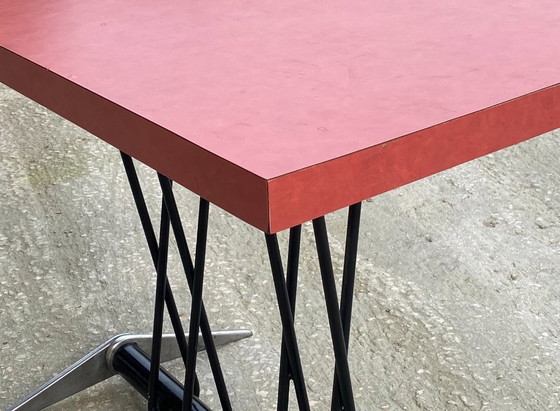 Image 1 of Jean Prouvé Ein Tisch vom Erfrischungsstand des Dancourt-les-Conflans Aero Club 1938