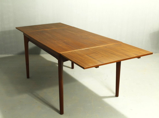 Teak Dining Table by Henning Kjaernulf, Denmark, 1960s – Vejle Stolefabrik., Wood (photo 9 of 16)