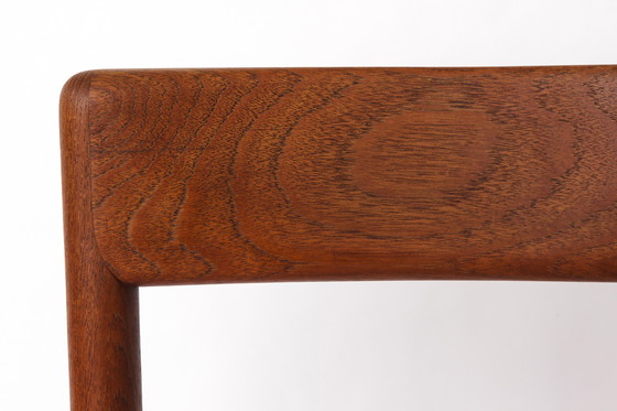 Image 1 of  1 van 4 Eiken eetkamerstoel Mid Century - Vintage jaren 1960, lichtgrijze bekleding