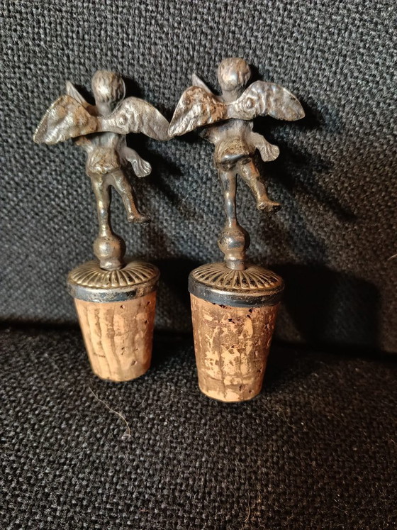 Paire de Bouchons de Bouteille Vintage avec Putti en Métal Argenté – Objets déco, Metal (photo 3 of 6)